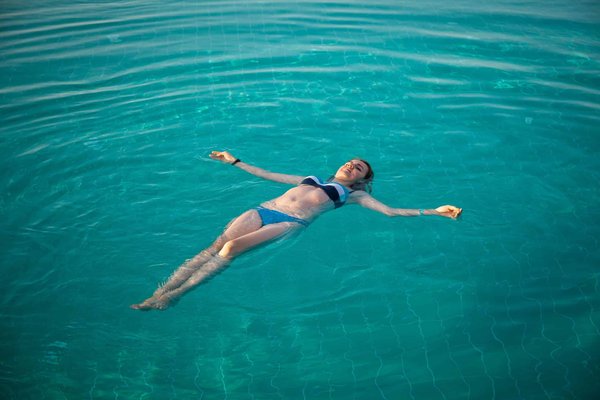 Est-il possible de louer une riad à Fès pour une immersion culturelle avec des artisans locaux?